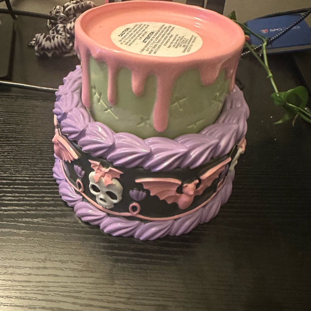 Bath & Body Works Halloween 2025 Pastel Cake Candle Holder